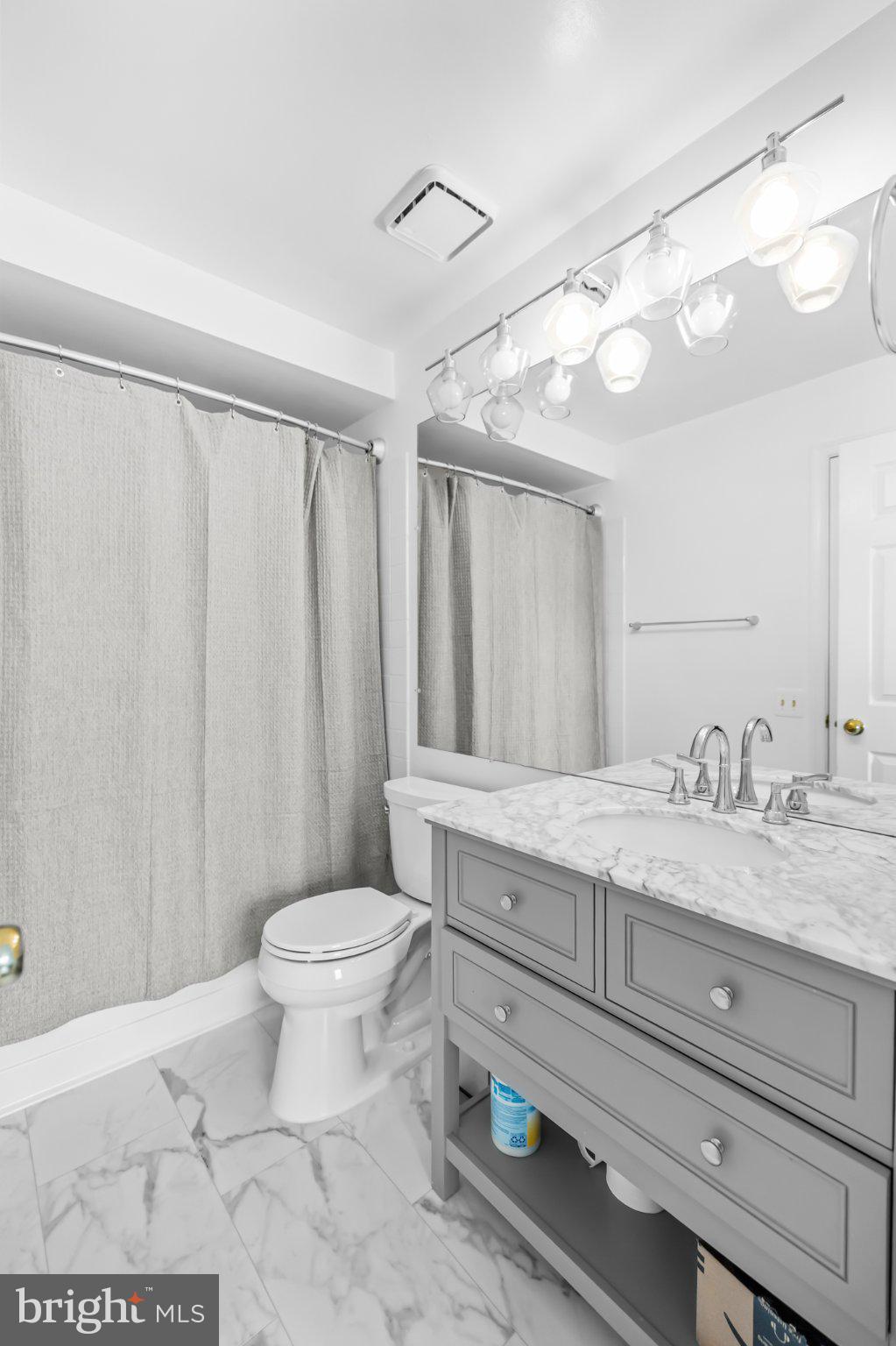 1130 HUNTMASTER TERRACE NE 201