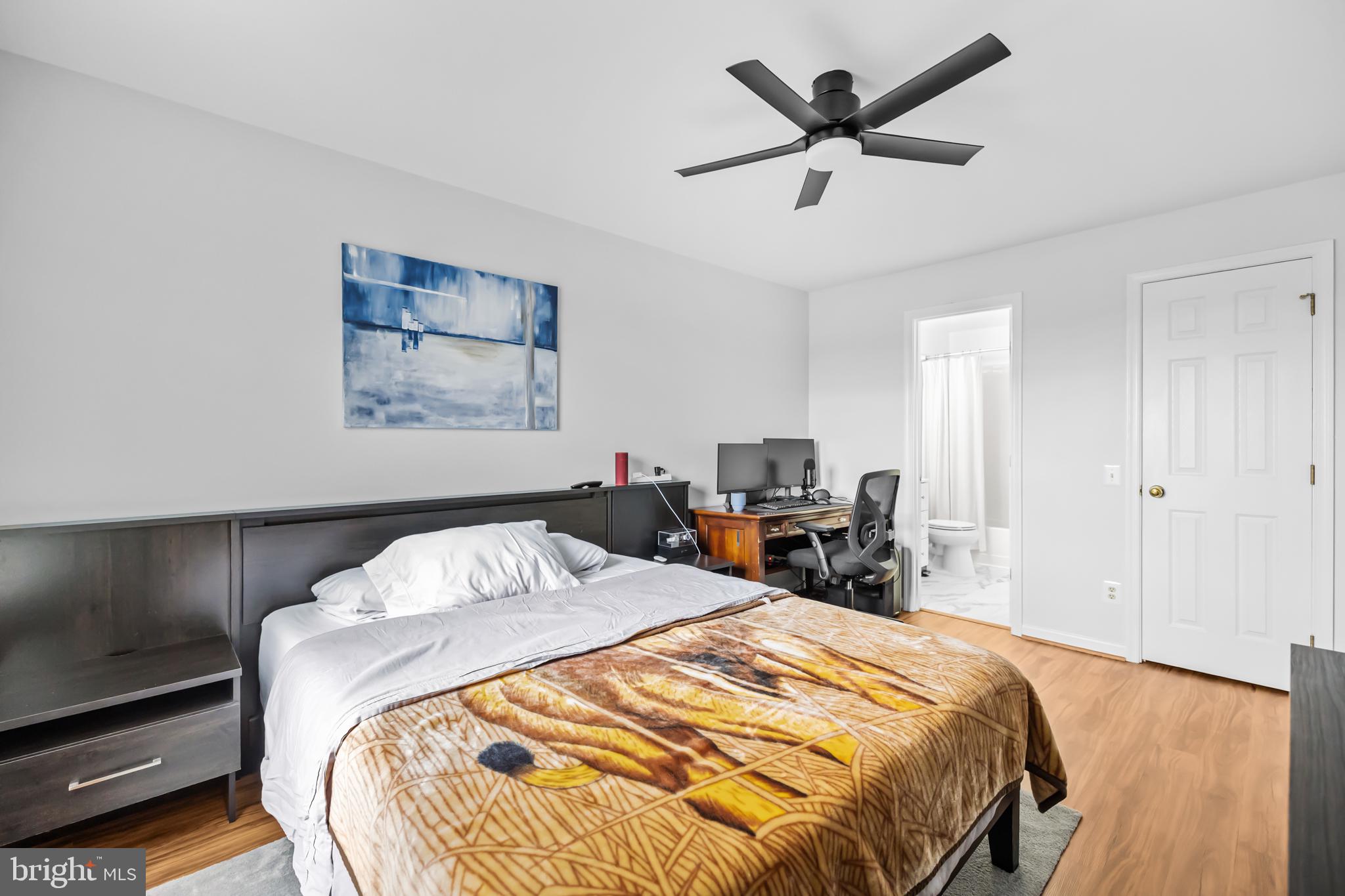 1130 HUNTMASTER TERRACE NE 201