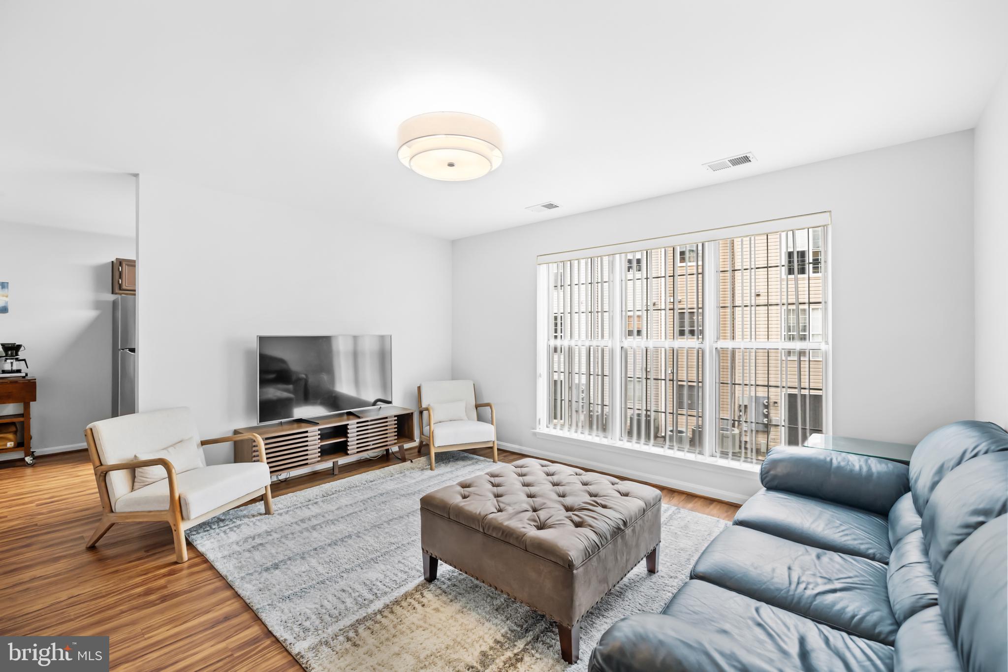 1130 HUNTMASTER TERRACE NE 201