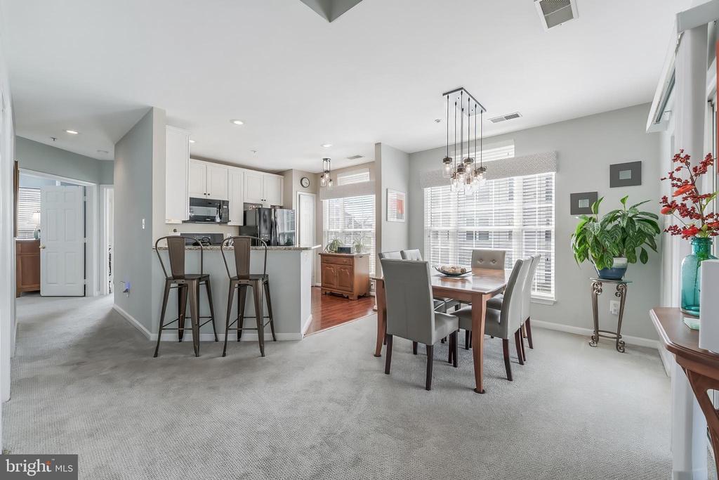 43114 WATERCREST SQUARE 200