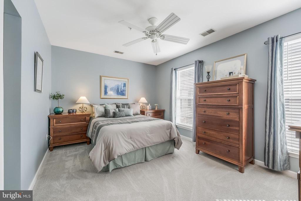 43114 WATERCREST SQUARE 200