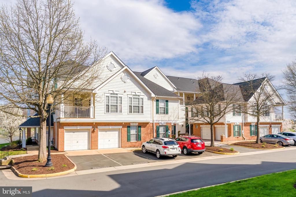 43114 WATERCREST SQUARE 200