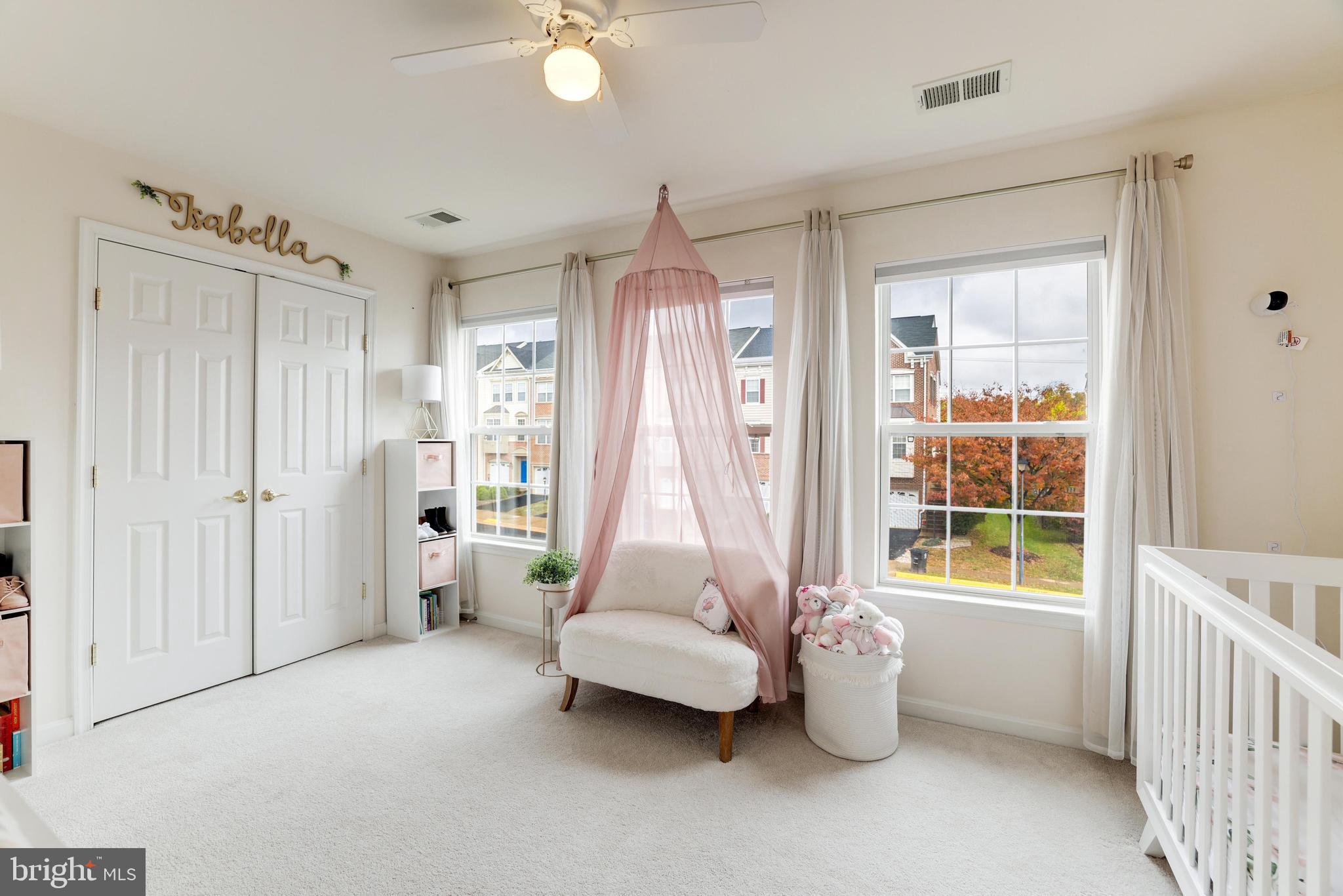 575 EDMONTON TERRACE NE