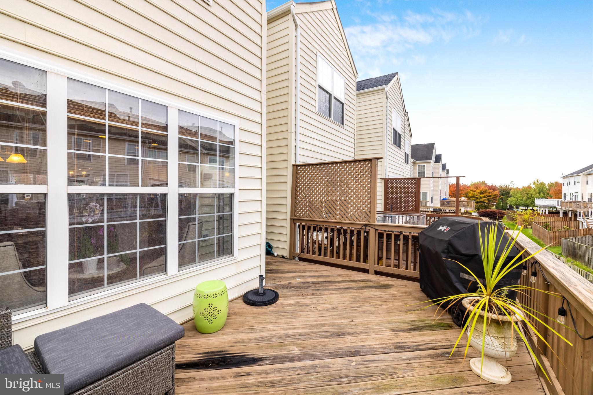 575 EDMONTON TERRACE NE