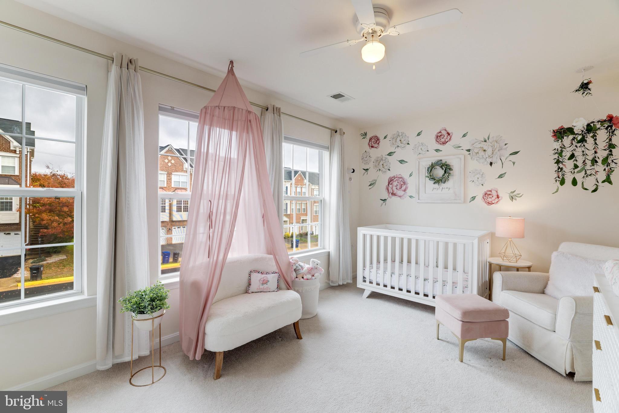 575 EDMONTON TERRACE NE