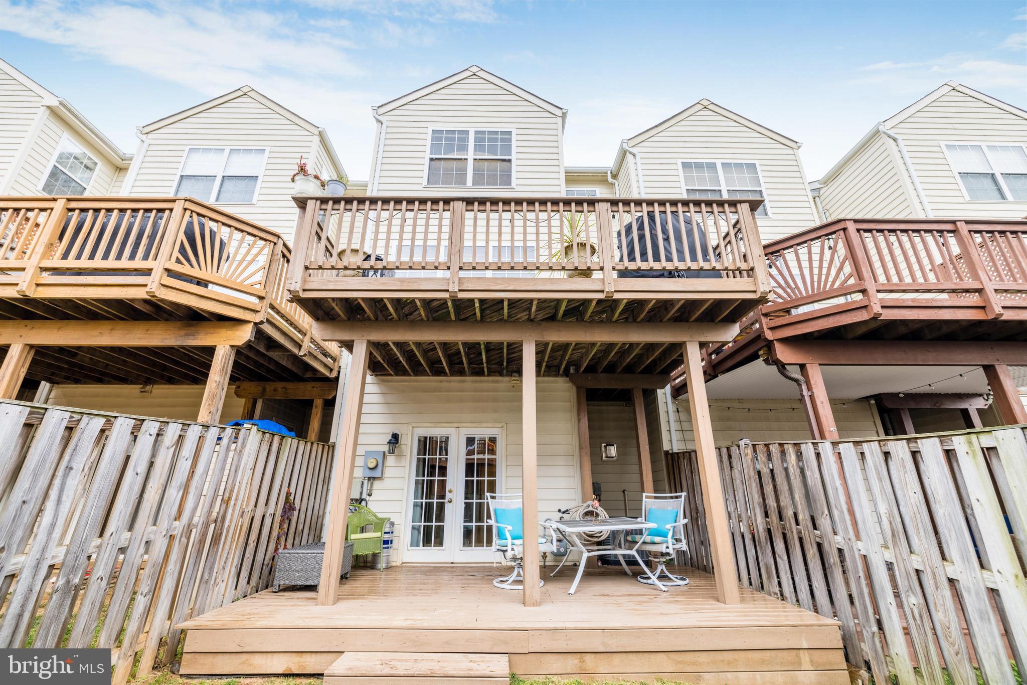 575 EDMONTON TERRACE NE