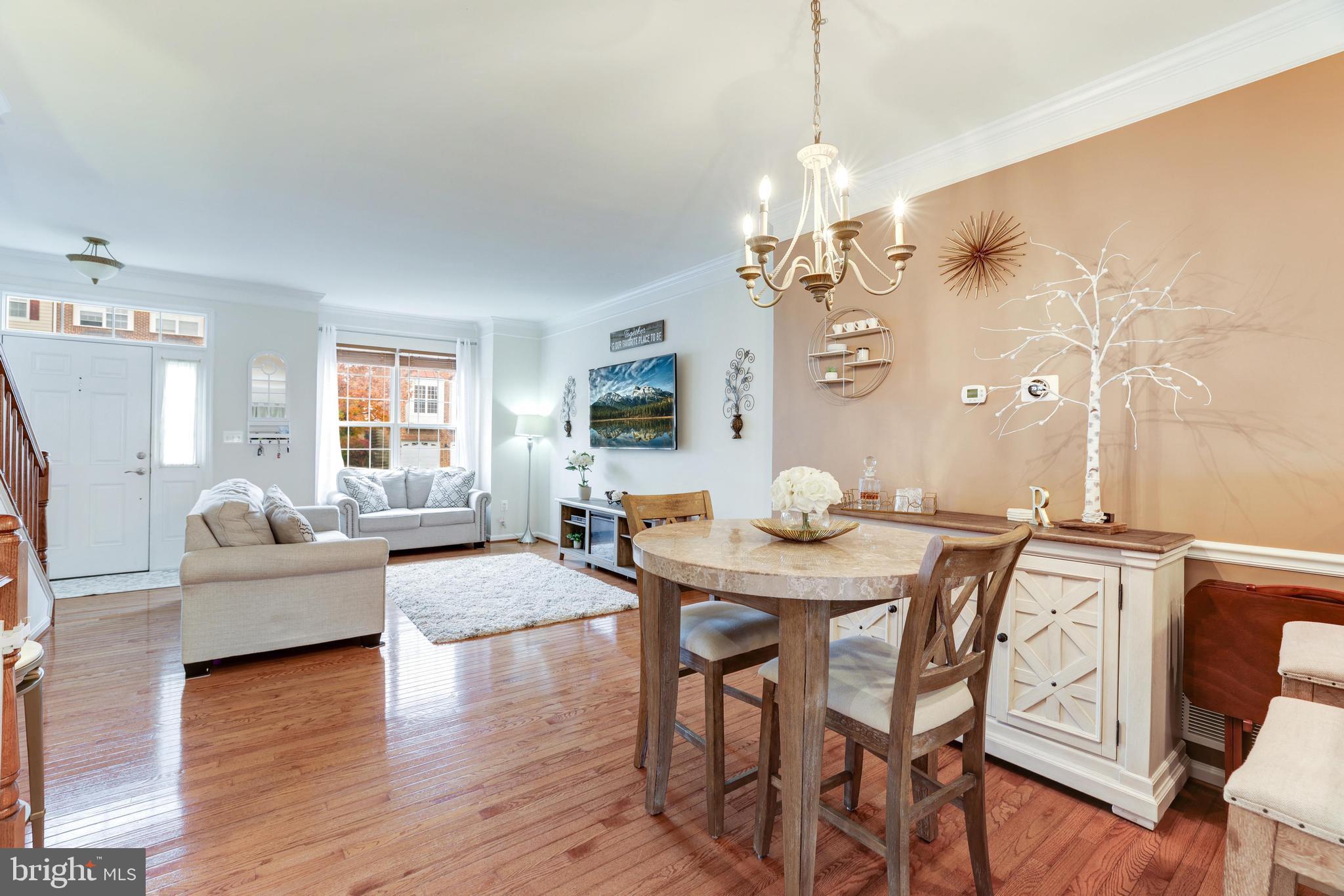 575 EDMONTON TERRACE NE