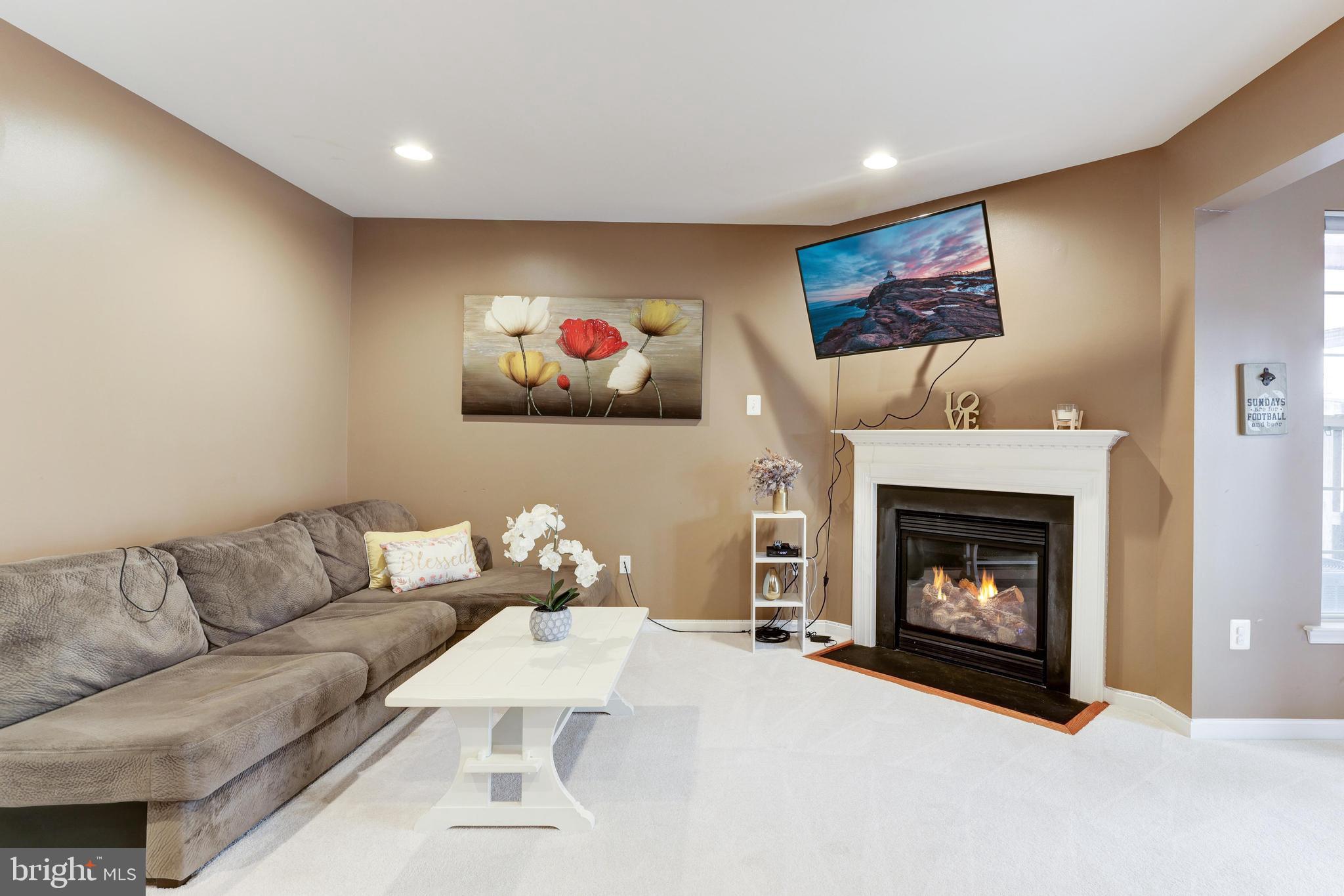 575 EDMONTON TERRACE NE