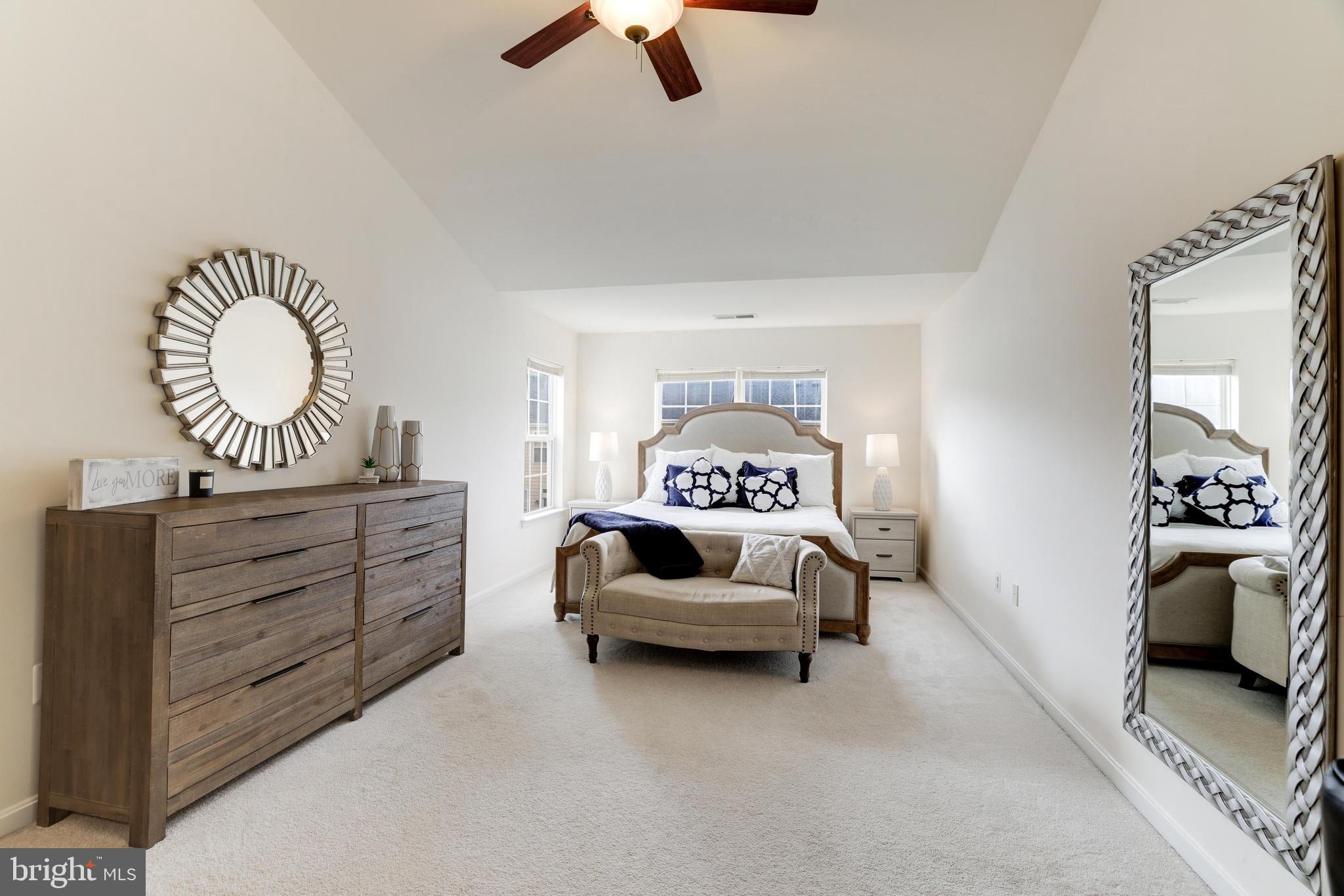 575 EDMONTON TERRACE NE