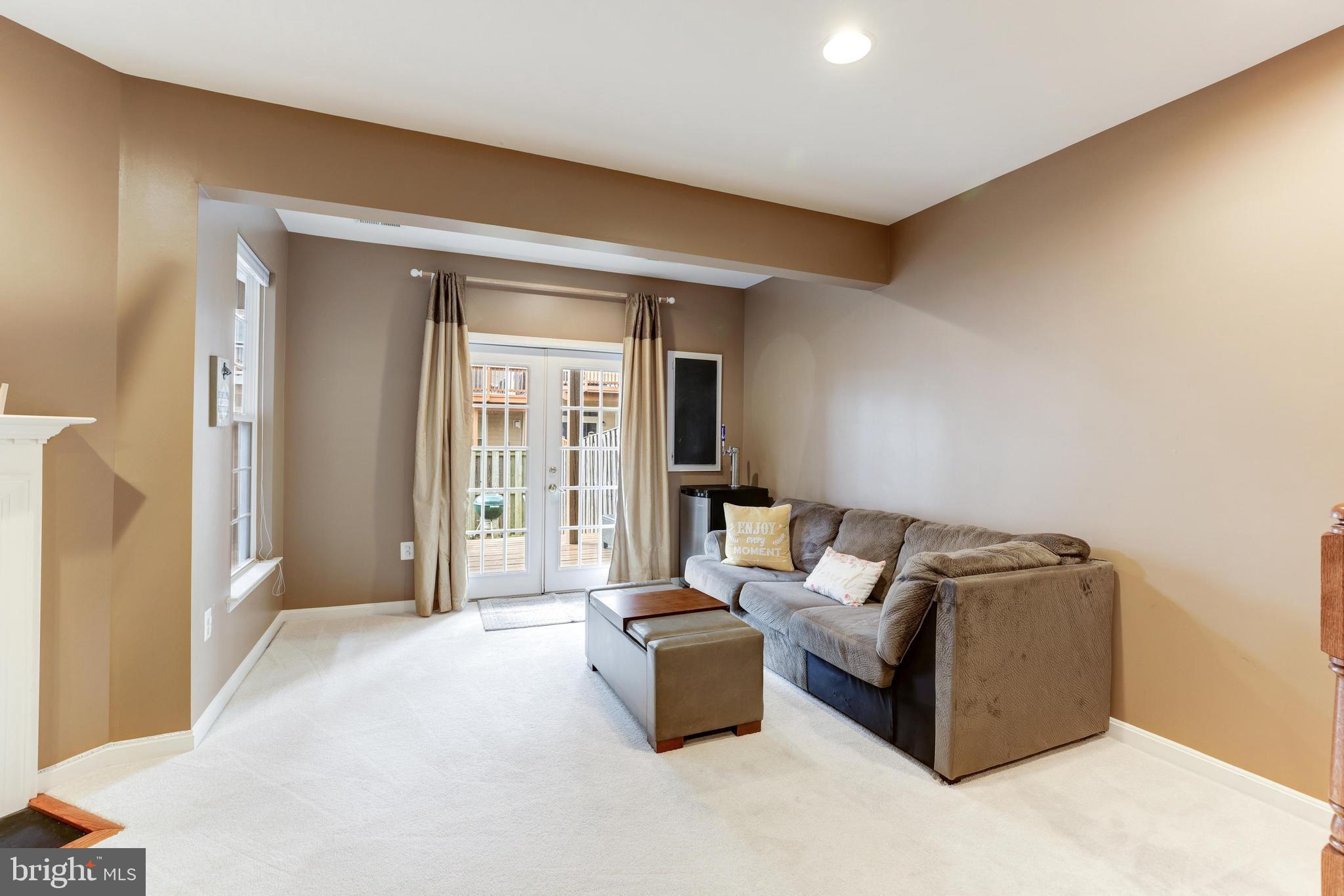 575 EDMONTON TERRACE NE