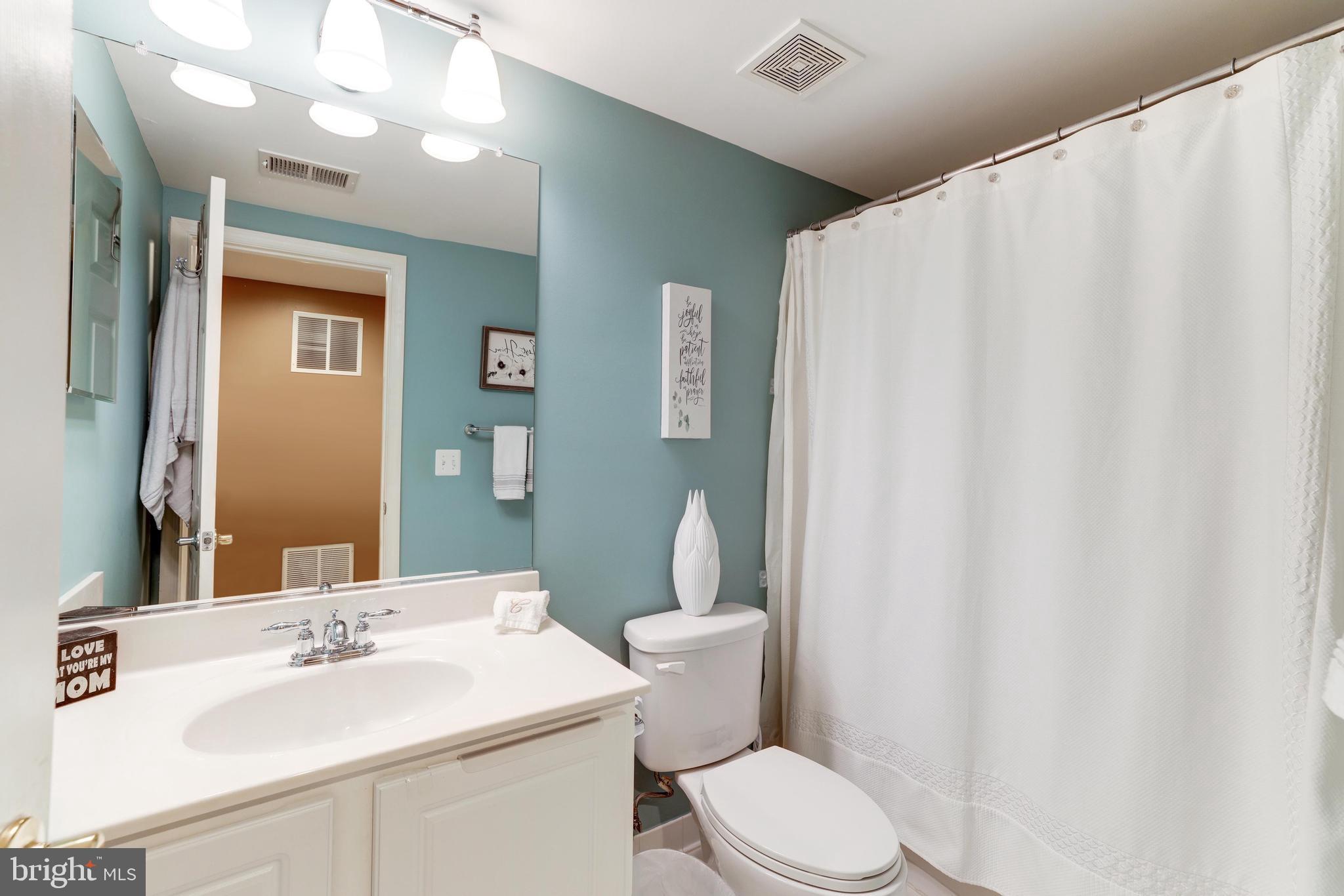 575 EDMONTON TERRACE NE