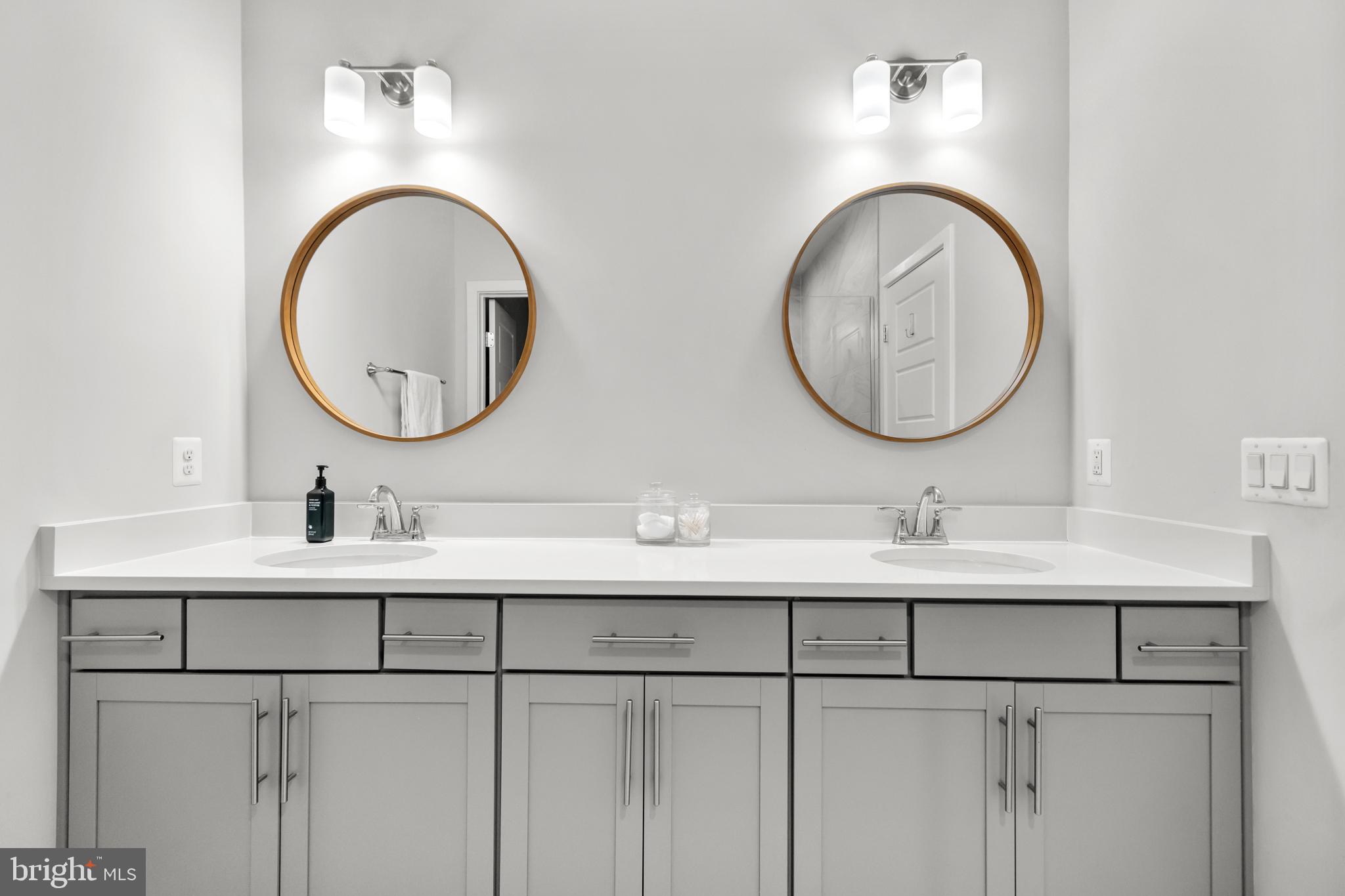 42338 NELSONVILLE TERRACE