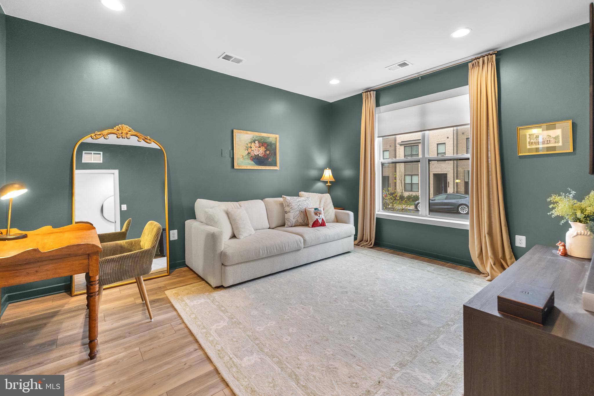 42338 NELSONVILLE TERRACE