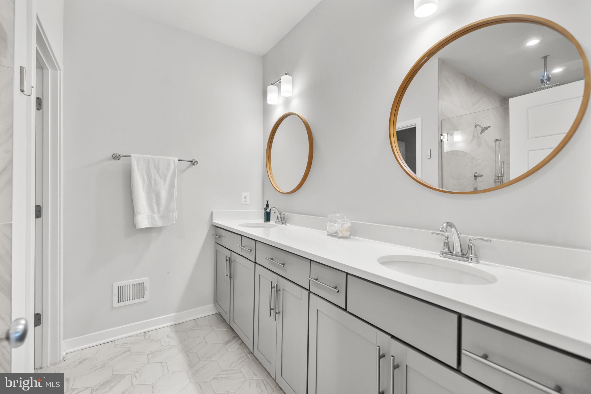 42338 NELSONVILLE TERRACE