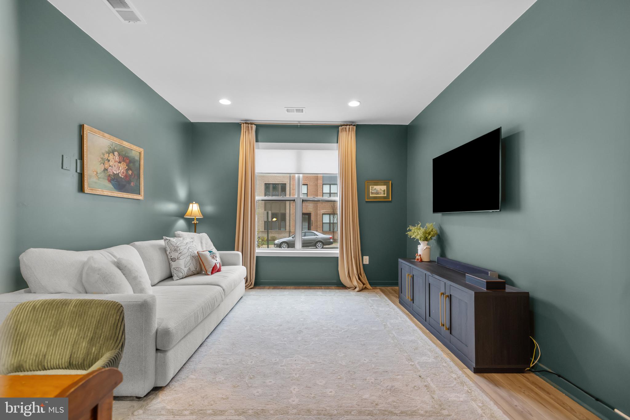 42338 NELSONVILLE TERRACE