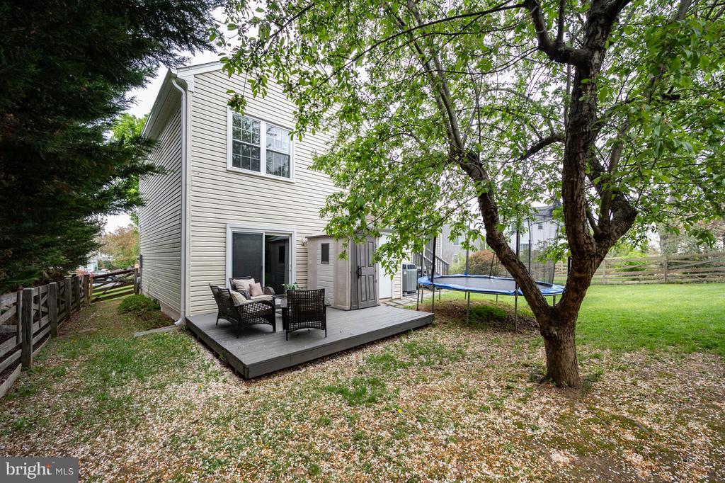 5 DUDLEY COURT