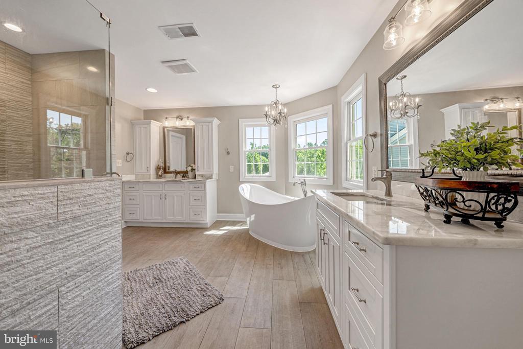 24168 SPRING MEADOW CIRCLE