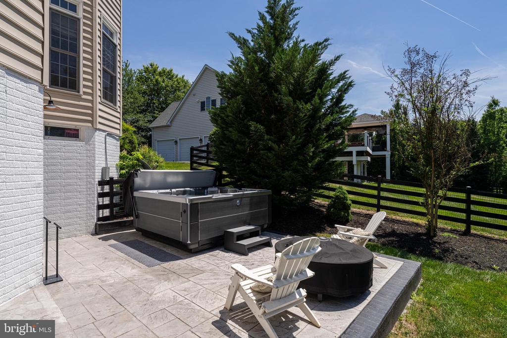 24168 SPRING MEADOW CIRCLE