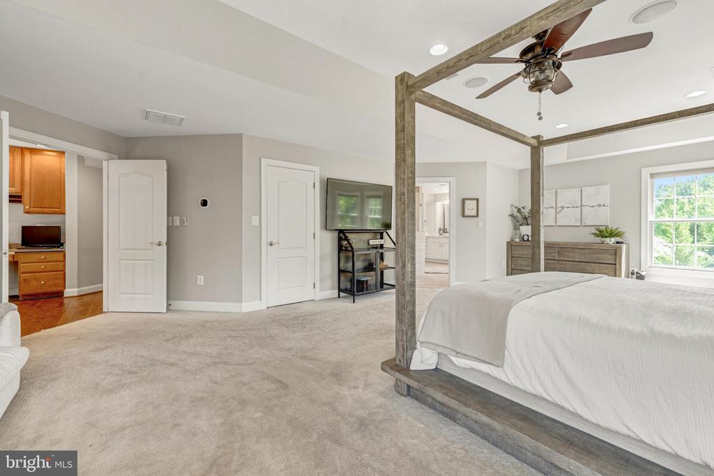 24168 SPRING MEADOW CIRCLE