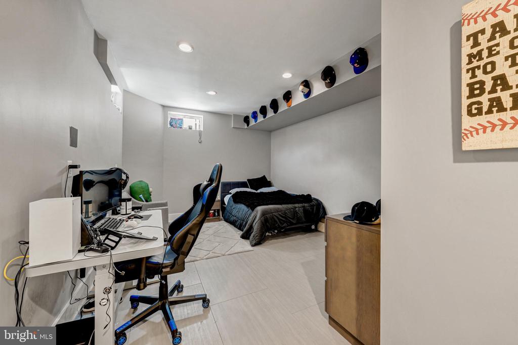 24168 SPRING MEADOW CIRCLE