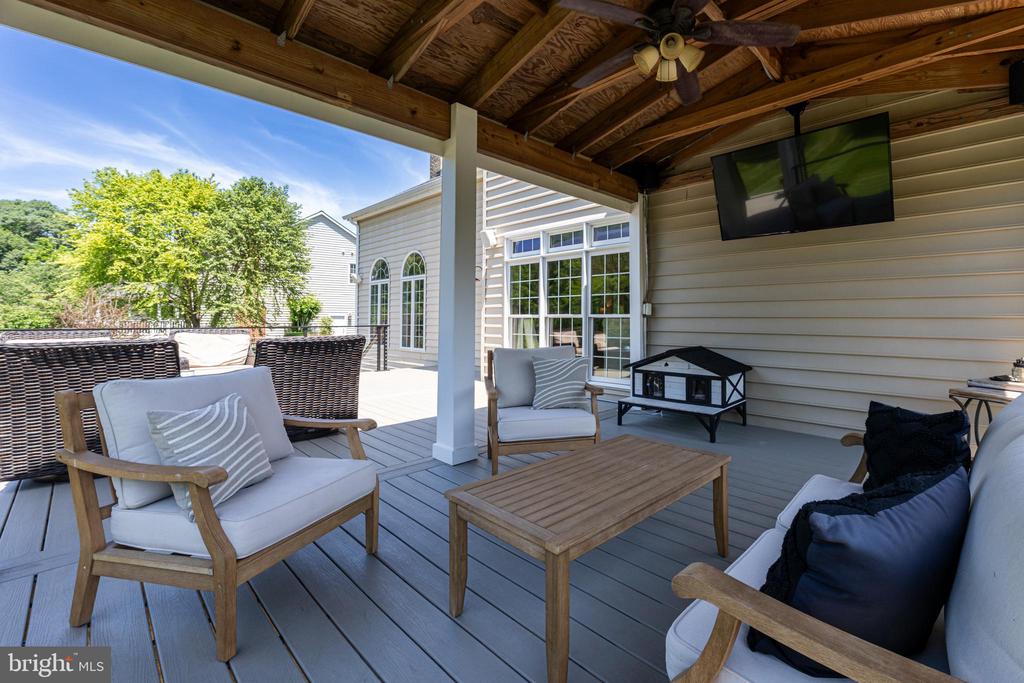 24168 SPRING MEADOW CIRCLE