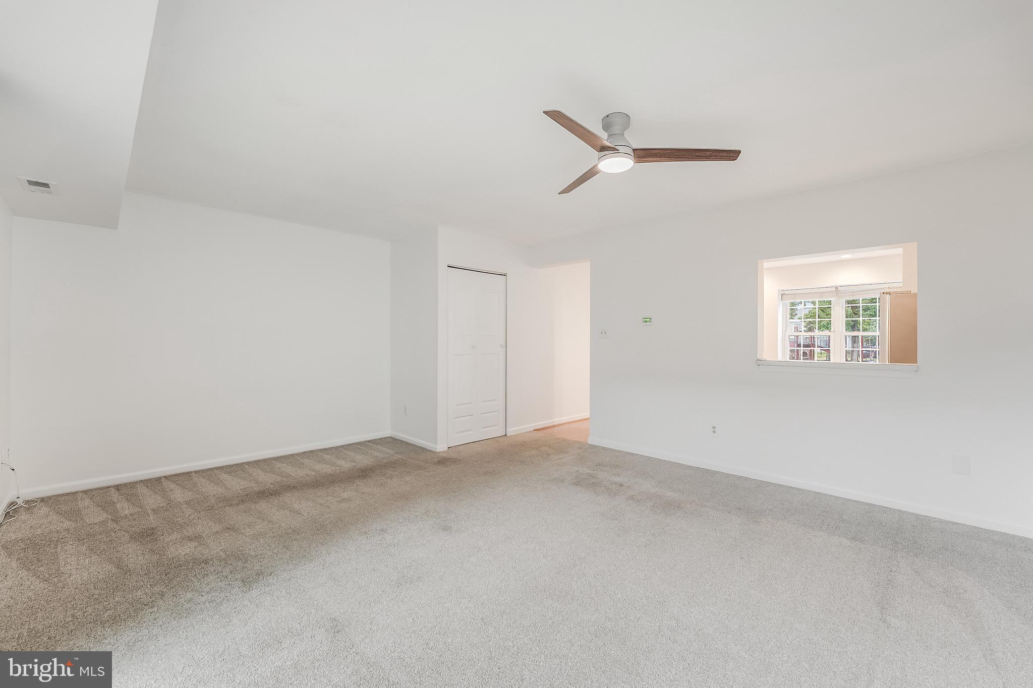 98 SAINT CHARLES SQUARE