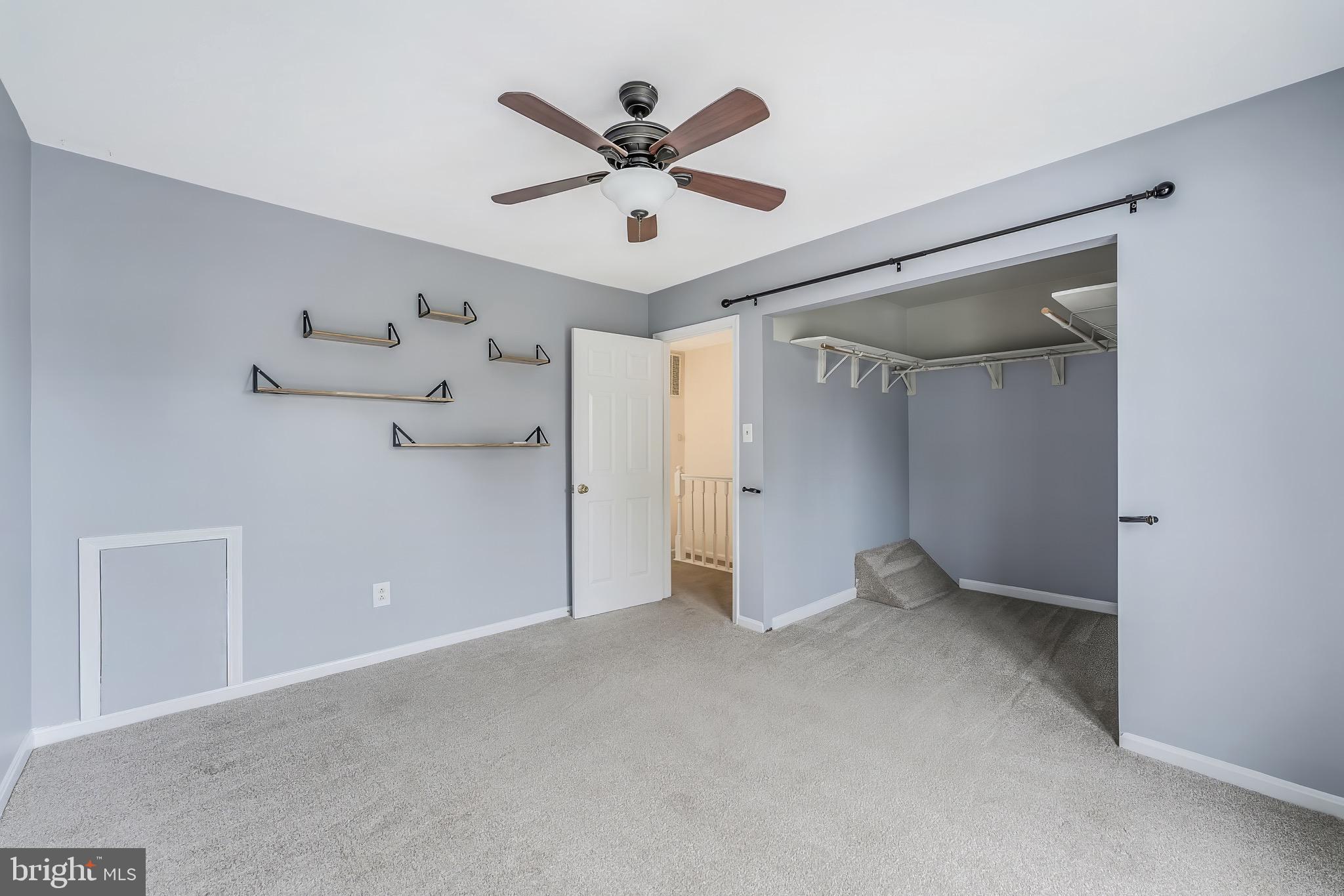 98 SAINT CHARLES SQUARE