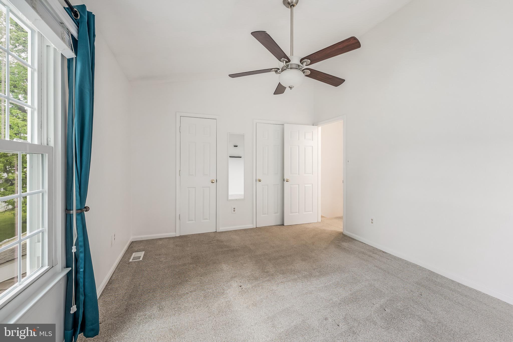 98 SAINT CHARLES SQUARE