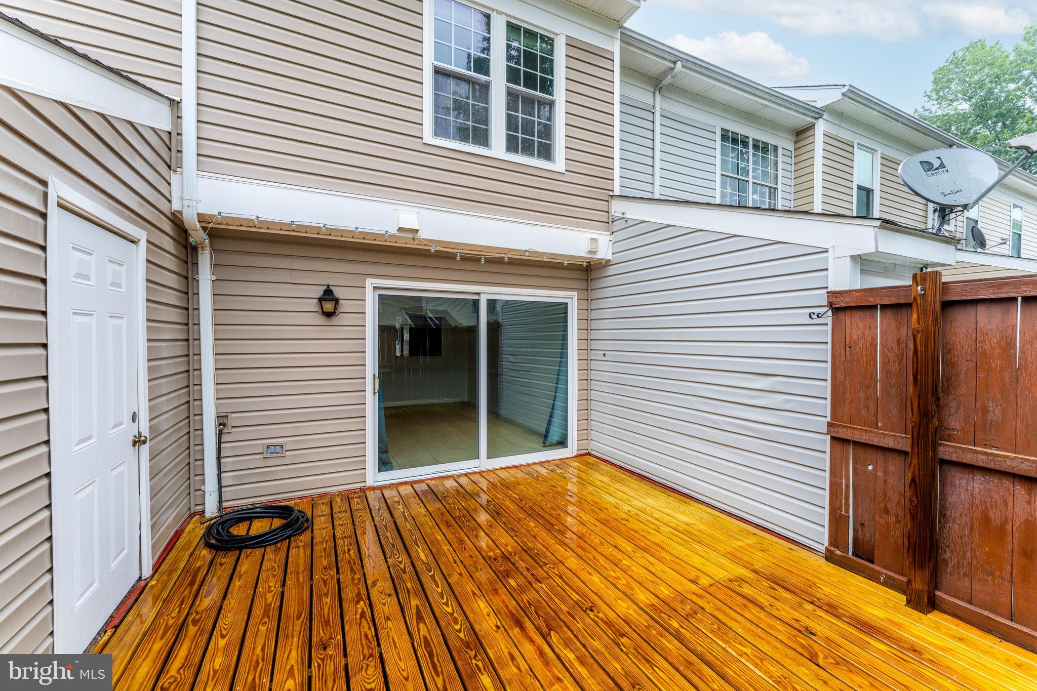98 SAINT CHARLES SQUARE