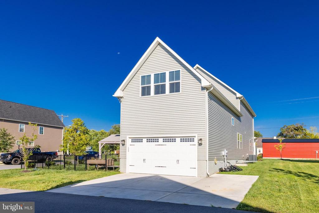 13 S LOCUST STREET