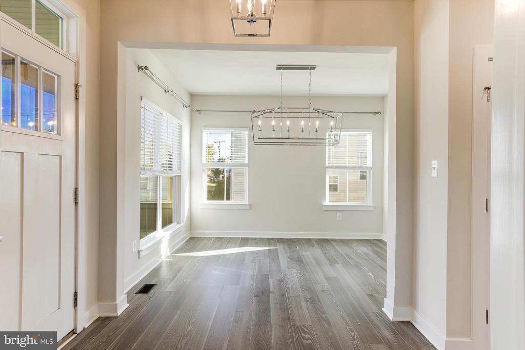 13 S LOCUST STREET