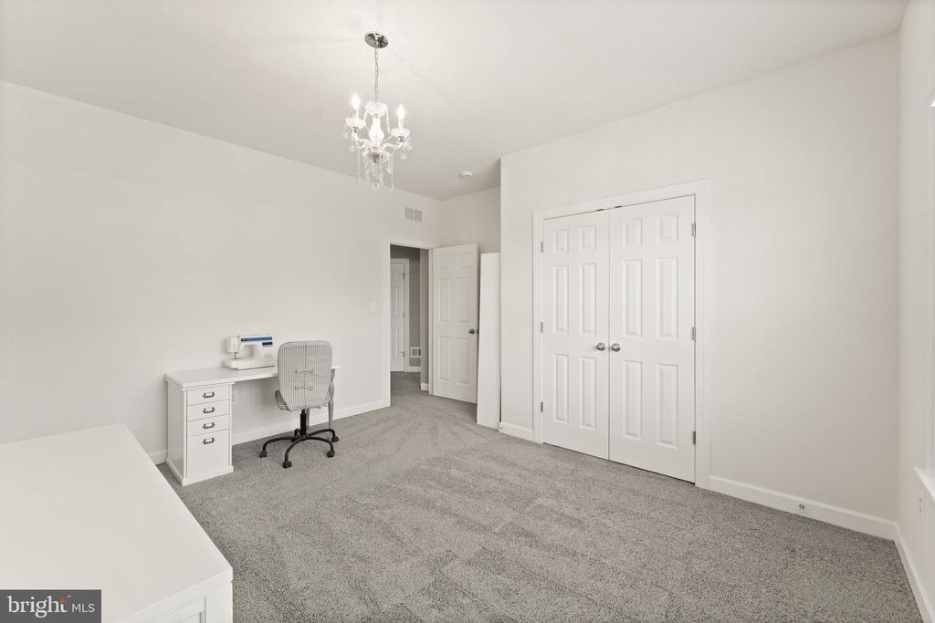 46 STONE OAK PLACE