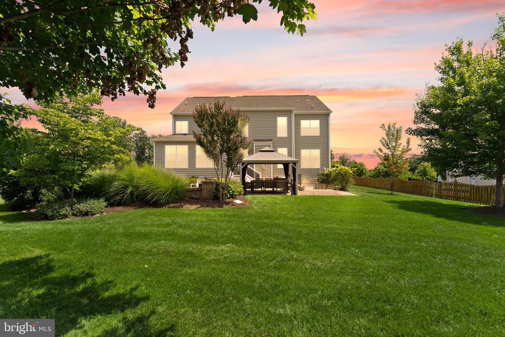 46 STONE OAK PLACE