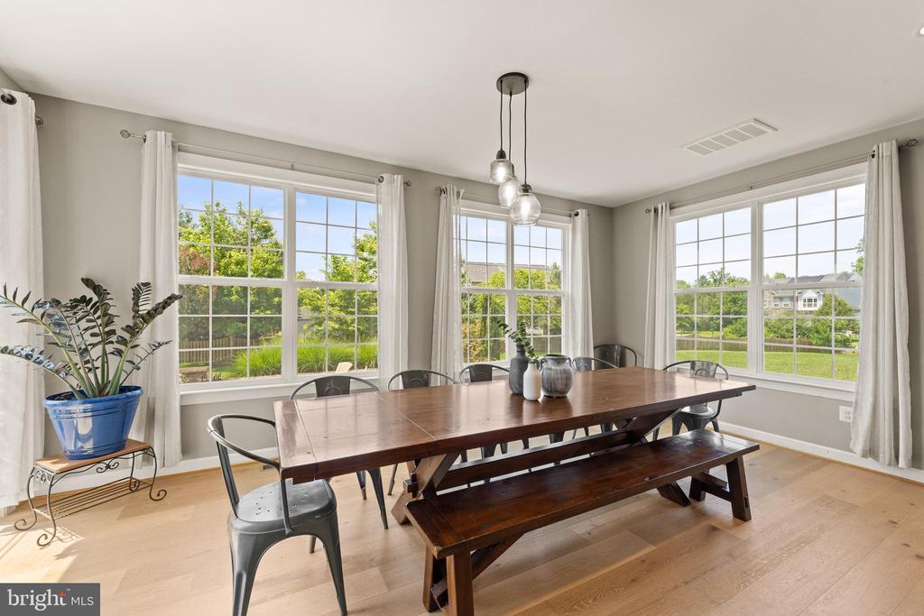 46 STONE OAK PLACE