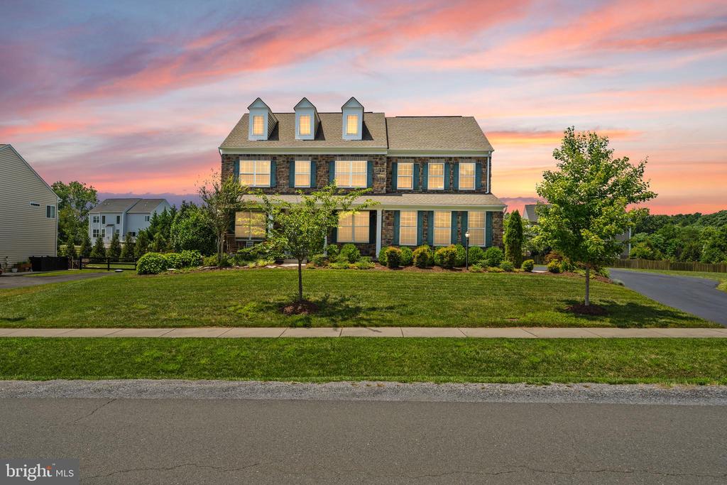 46 STONE OAK PLACE