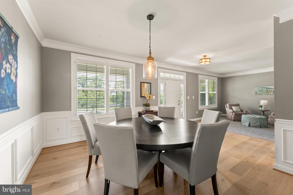 46 STONE OAK PLACE