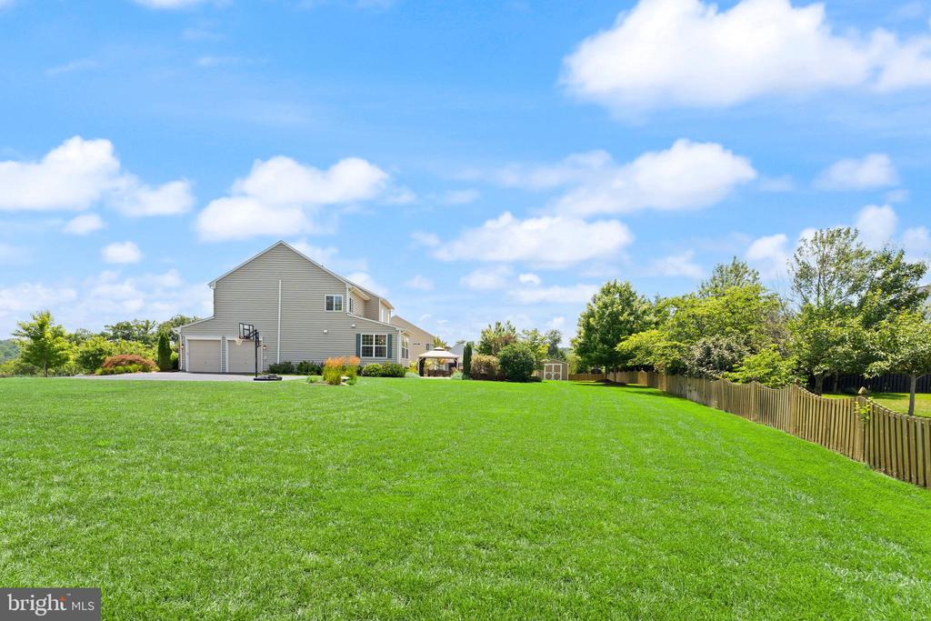 46 STONE OAK PLACE