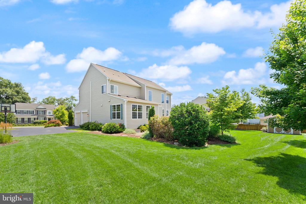 46 STONE OAK PLACE