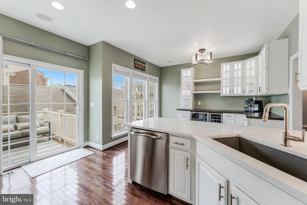 314 VIRGINIA WILDFLOWER TERRACE SE