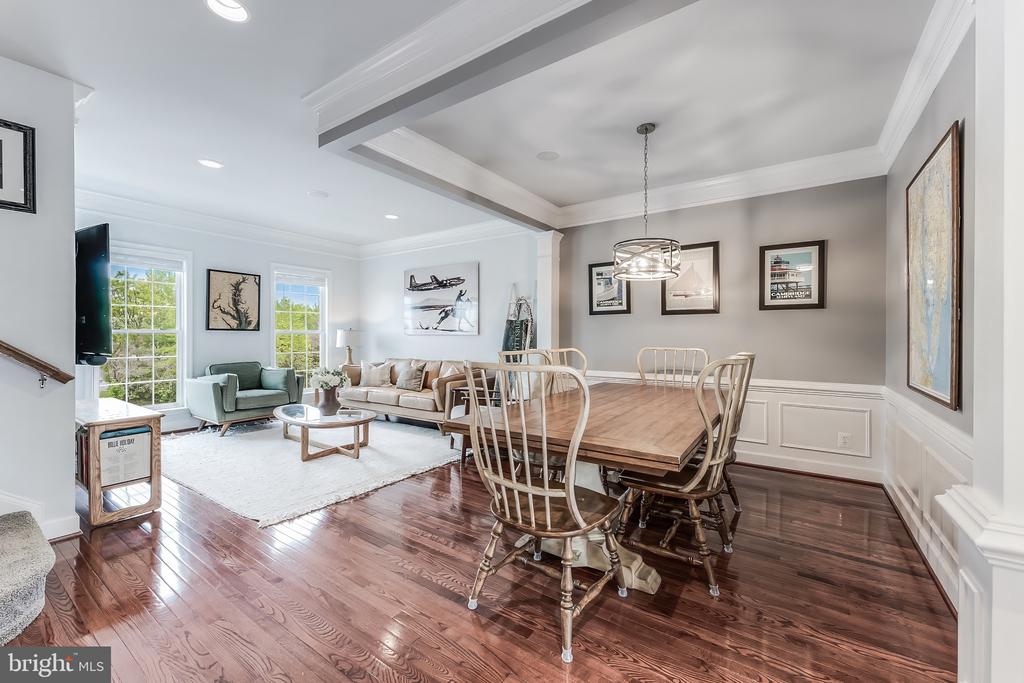 314 VIRGINIA WILDFLOWER TERRACE SE