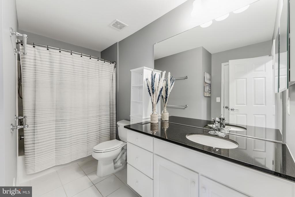 314 VIRGINIA WILDFLOWER TERRACE SE