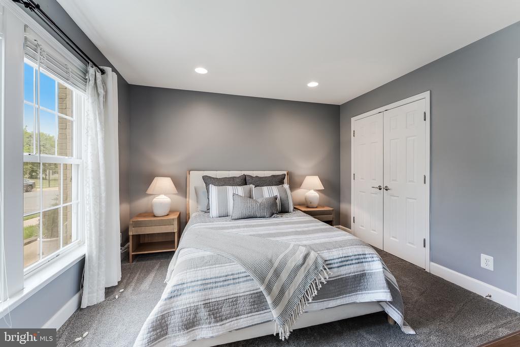 314 VIRGINIA WILDFLOWER TERRACE SE