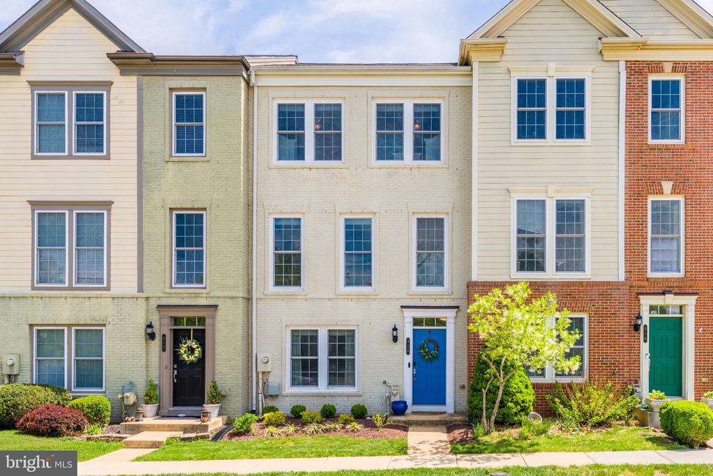 314 VIRGINIA WILDFLOWER TERRACE SE