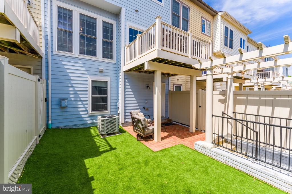 314 VIRGINIA WILDFLOWER TERRACE SE