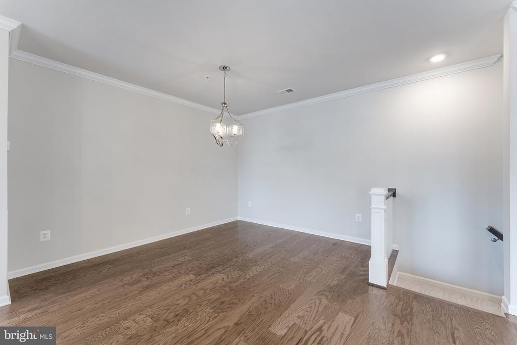 23215 MILLTOWN KNOLL SQUARE Unit: 115