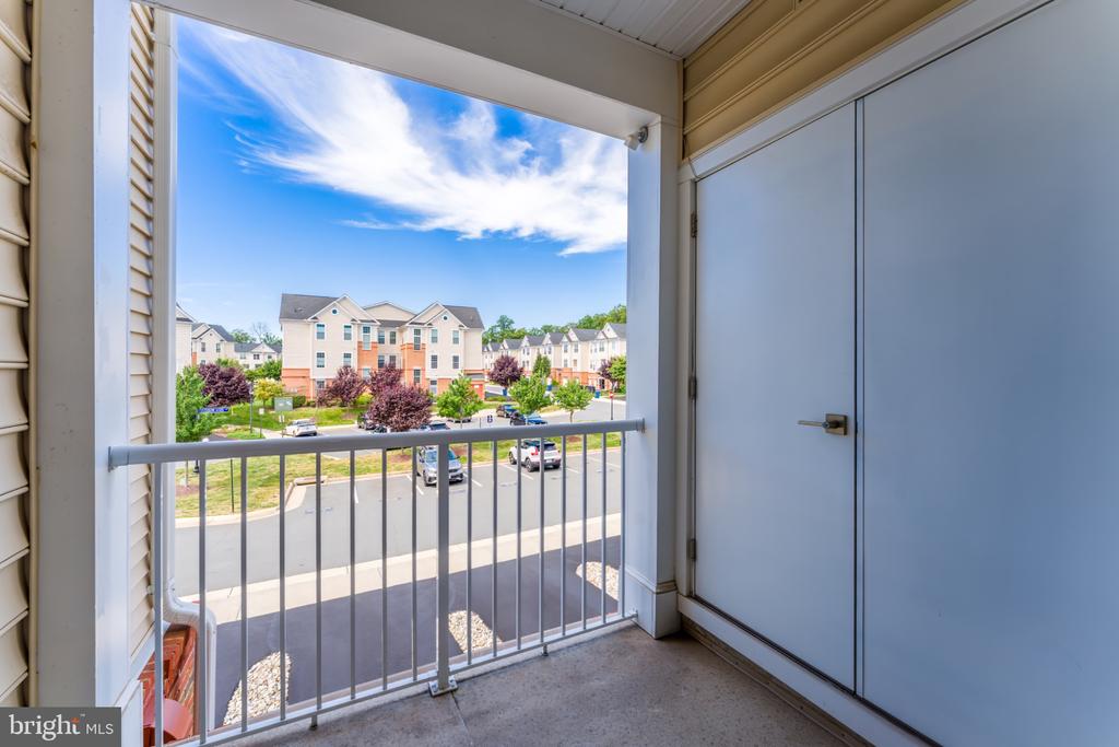 23215 MILLTOWN KNOLL SQUARE Unit: 115
