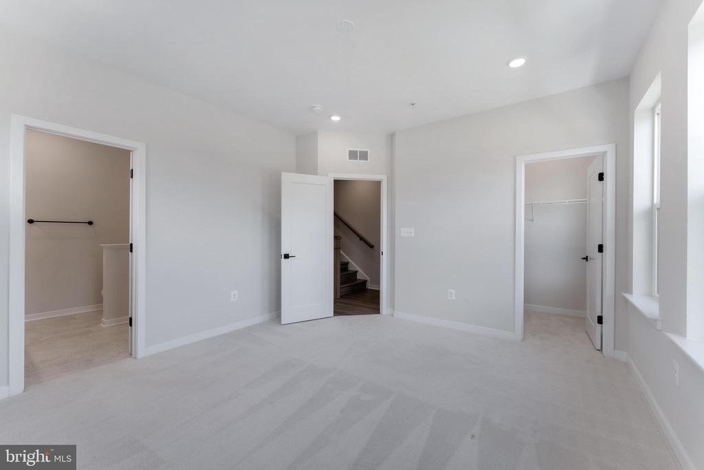 22819 TAWNY PINE SQUARE