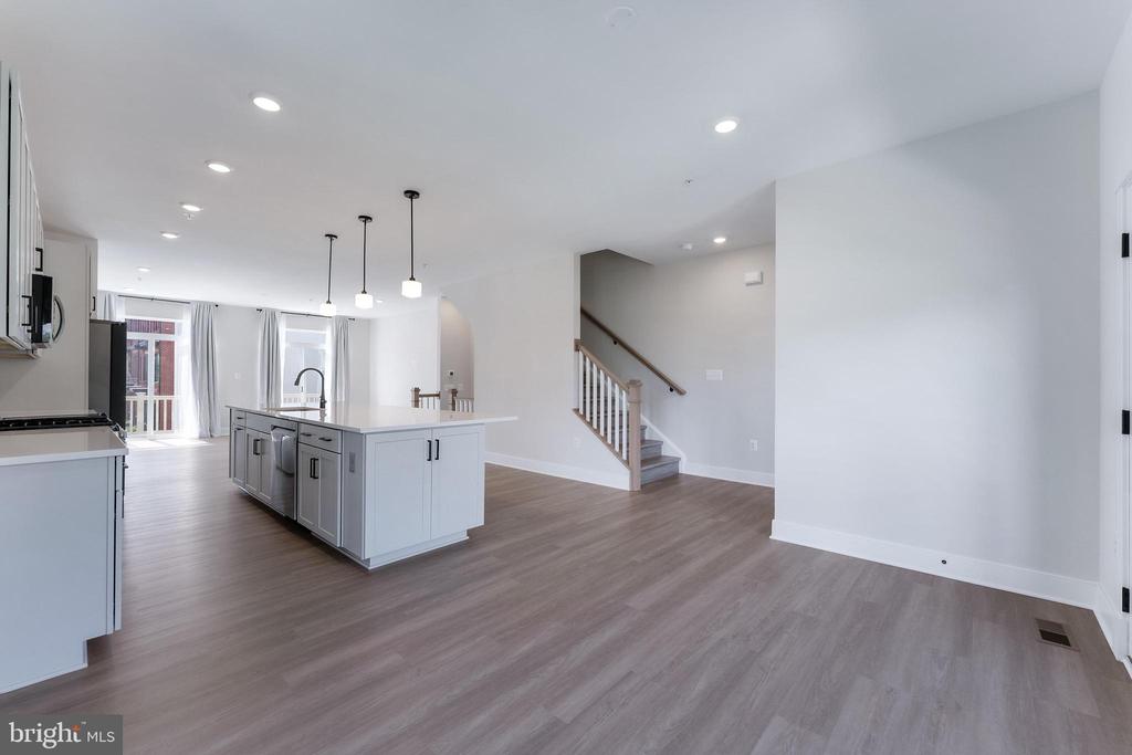 22819 TAWNY PINE SQUARE