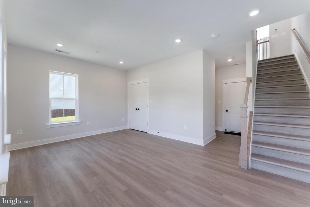 22819 TAWNY PINE SQUARE