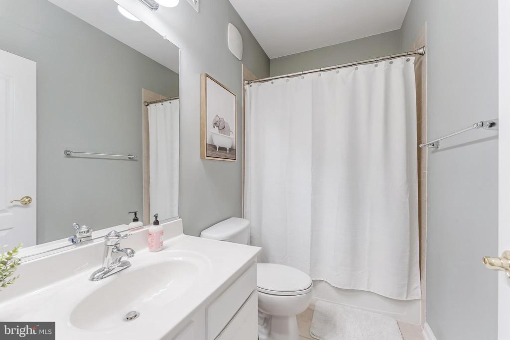 22681 SETTLERS TRAIL TERRACE